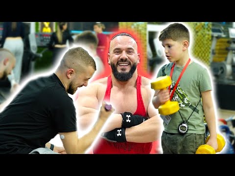 LITTLE BROTHER BEATED A PERSONAL TRAINER IN GYM  !! 🏋️🤯😂