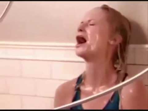 Baby Mama - Shower Scene (short)