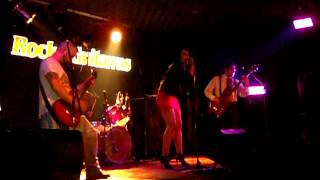 Barbara y Los Rotos del Rock.AVI