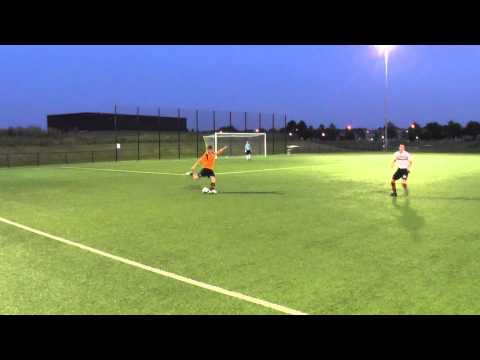 28 aug 2013 VV De Meern A1 - MSV A1 beker 4-2 hier is de bal