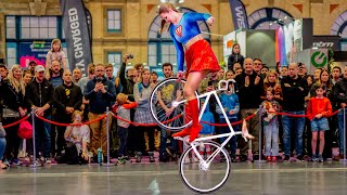 This freaked me out! What happened behind the scenes of my bike show in London | Violalovescycling