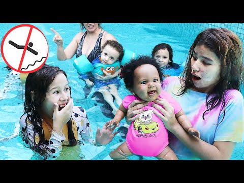 REGRAS DE CONDUTA PARA ADULTOS E CRIANÇAS NA PISCINA - Funny Story for Kids