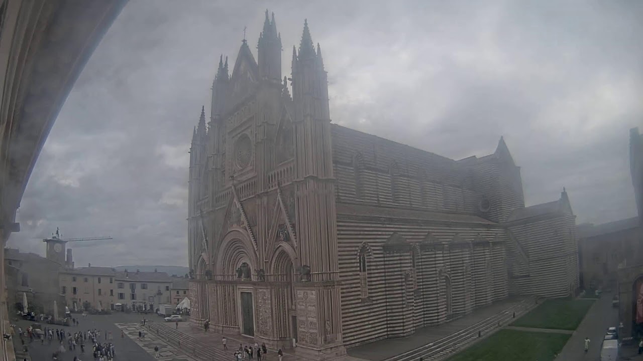 Live webcam view of Catedral de Orvieto y Piazza del Duomo