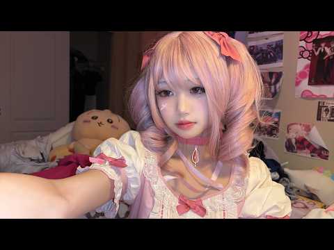 I AM NOT GAY!! i just love yuri!