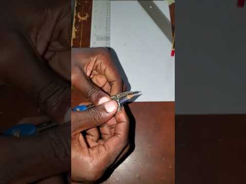 Dividing an angle into two equal part