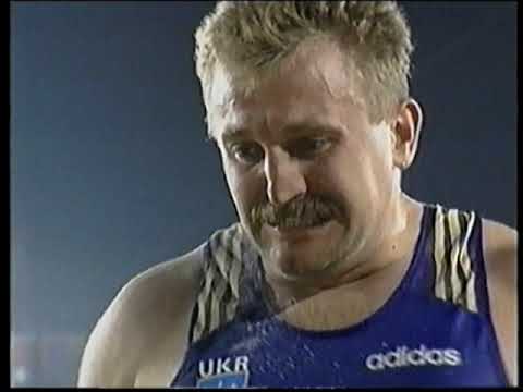 Mauri Myllymäki selostaa Roman Virastyukin viidennen työnnön Atlantassa 1996