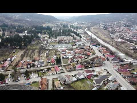 Câmpulung Mușcel - zi înnorată de primăvară - dji mini2