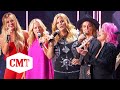 Tanya Tucker, Brandi Carlile & Trisha Yearwood Perform "Delta Dawn" at the 2019 CMT Music Awards 🤩