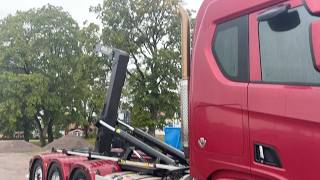 Scania R520 hook lift truck for sale - Image 4 | Autoline ZM Scania R520 hook lift truck | Image 4 - Autoline