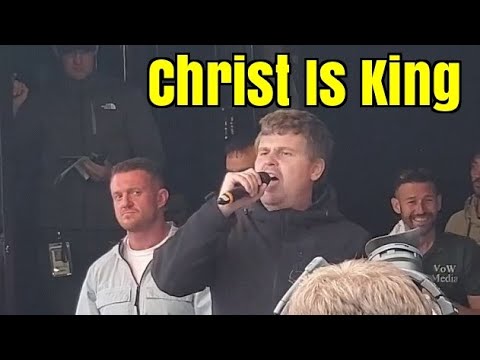 Tommy Robinson Invites Bob From Speakers Corner On Stage, He Gives A Rousing Speech, Who Is King?