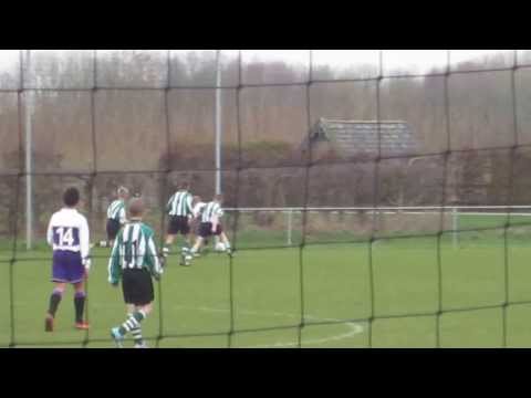 3 minuten van Tricht D2 - LRC D2   (3-5)   zaterdag 1 maart 2014