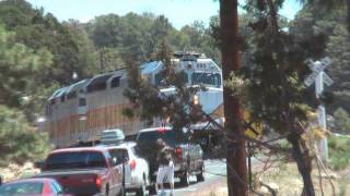 preview picture of video 'Williams Flyer at Grand Canyon Depot'