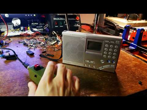 DIY 40m QRP transmitter/beacon with AVR soft-key demonstration (2019)
