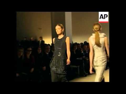 Calvin Klein unveils his Fall 2007 collection