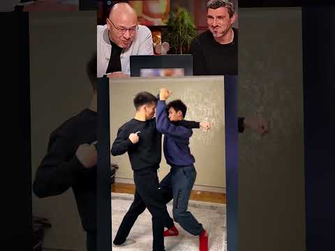 Танцы самозащиты 😅