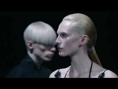 YouTube — Paris Fashion Week: Watch