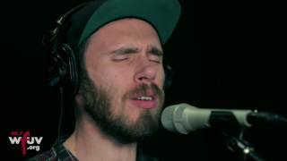 James Vincent McMorrow - &quot;Rising Water&quot; (Live at WFUV)