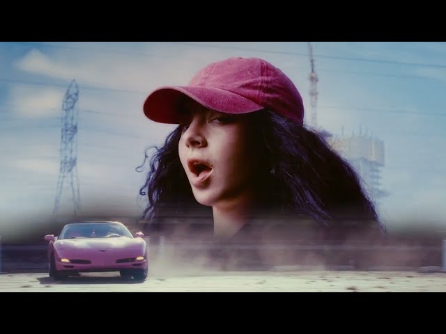 Speed Drive von Charli Xcx ((jetzt ansehen))