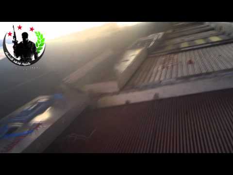 آثار الهجوم على مخفر التضامن في مدينة دمشق وتدميره من قبل كتيبة الشيخ محمد الأشمر