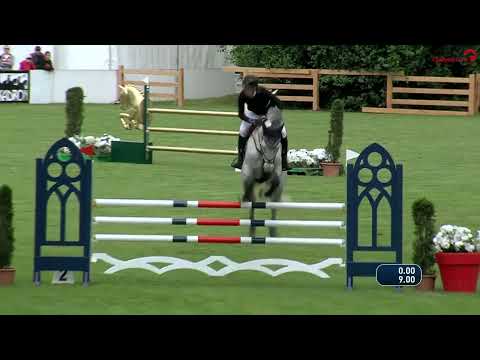 Gewinnerin Daphne Huhnholz mit Gracia Cantate I Preis von Happy Dog und Happy Cat 2022