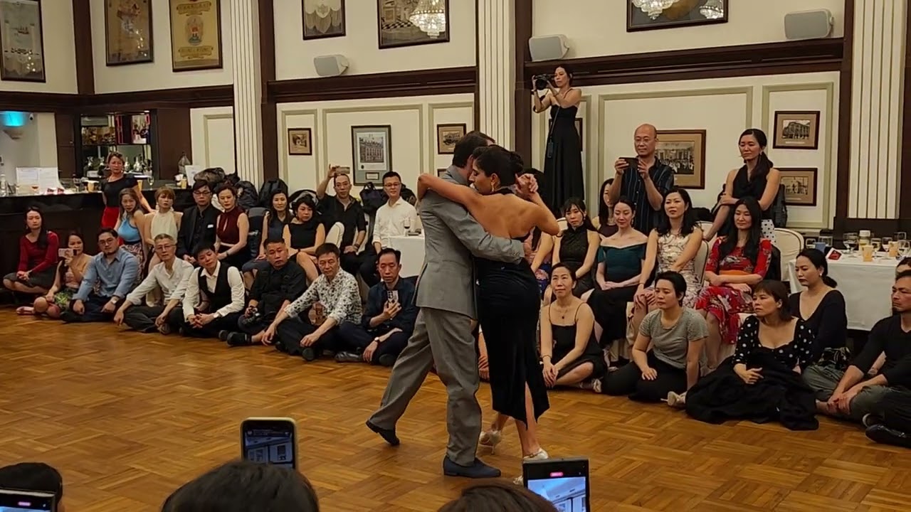 Gianpiero Galdi & Lorena Tarantino in Hong Kong  3/6