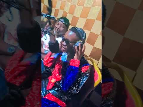 don wizzy live in studio