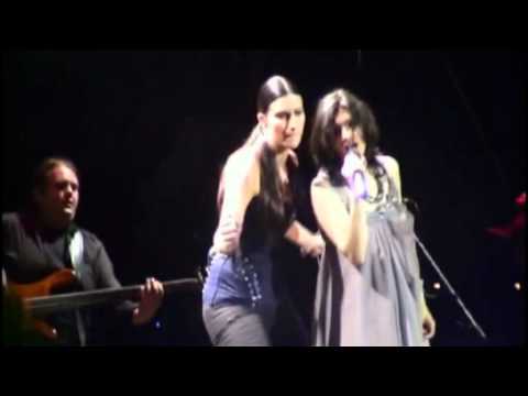 Amiche per l'Abruzzo - Rainbow (Laura Pausini & Elisa)
