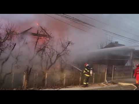 Incendiu la Budacu de Jos. Un Bărbat a murit