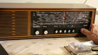 Video thumbnail for Saba Donau M,Radio,Bj 1976-1978, UKW-Empfang nach Anschluß einer Wurfantenne mit Adapter am Radio by Ich Nur