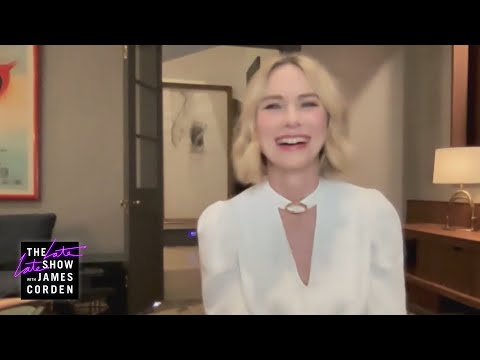 納奧米-沃茨躲在紐約的眾目睽睽之下。 (Naomi Watts Hides In Plain Sight In NYC)