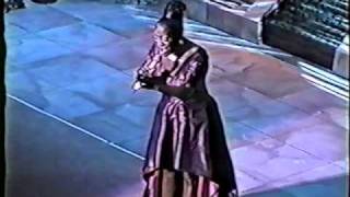 Patti LaBelle Make Tonight Beautiful / Somebody Loves You Baby/ I  Still Love You More [Live]