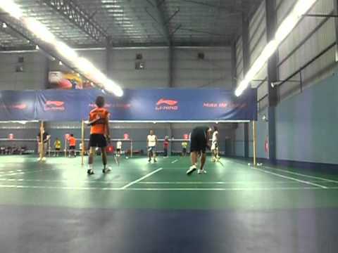 Badminton