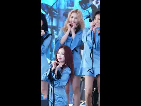 171111 소나무 의진 - 넘나좋은것 직캠 / SONAMOO Euijin - I Like U Too much Fancam / 삼성 나눔 워킹 페스티벌