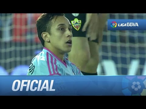 Lanzamiento de falta de Orellana a la cruceta