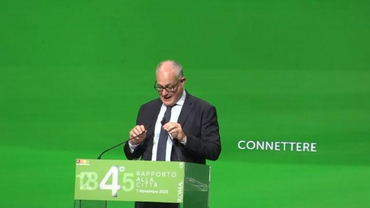 Manovra, Gualtieri: "Il Governo corregga subito il taglio da 50 mln alla Metro C"