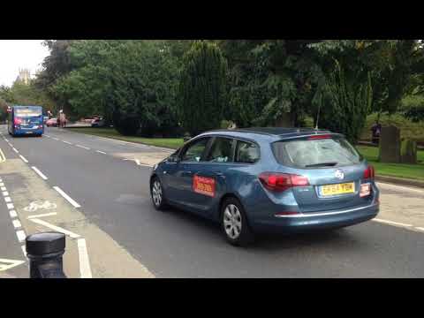 Transdev York and Country 207 leaving York railway station bus stop