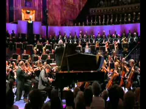 Benjamin Grosvenor   BBC Proms 2011   Pt 2 of 3    Liszt