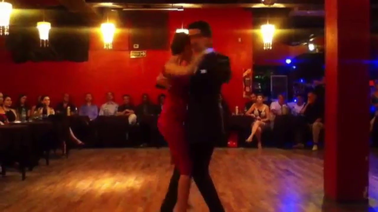 Bailaron Agustina Berenstien & Rodrigo Palacios, en la milonga de los domingos. Part.1 - 13/12/15