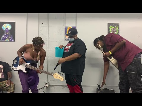 Lolly Mariah @ SoundOff Sundays Open Mic