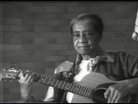 Elizabeth Cotten In Portland (Bill Fisher, 1978)