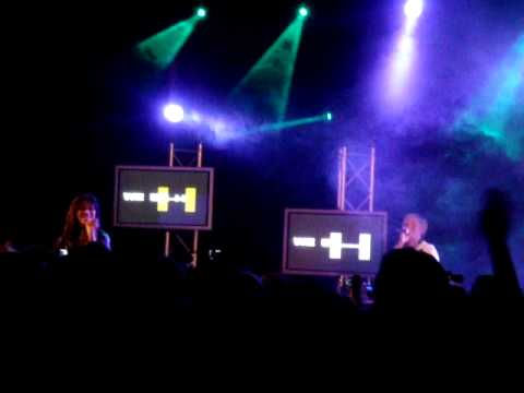 Registrated 2 Launch Party | Regi & Turbo B ft Ameera - We Be Hot