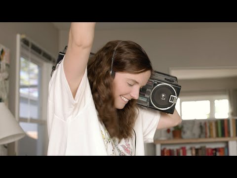 BLÜ EYES - actually happy (Official Music Video)