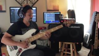 Video thumbnail for SpectraComp Bass Compressor demo by Ariel Garcia by TC Electronic