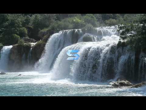 Bougenvilla & Marc MacRowland - Voodoo