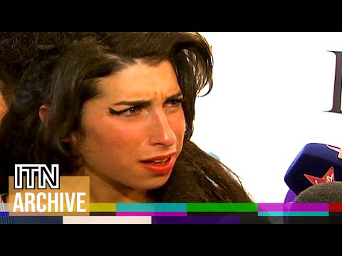 "Rude!" – Amy Winehouse Calls Out Problematic Reporter at Ivor Novello Awards (2007)