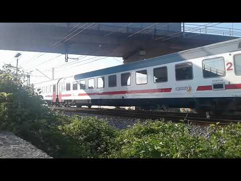 E.402A in testa all'Intercity con mix livrea IC Sun in transito a P.M Torricchio