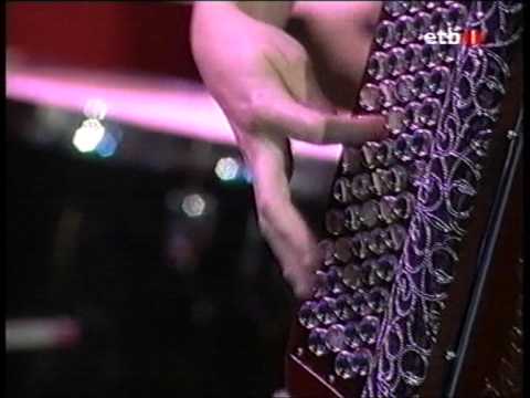 Joxan Goikoetxea & Idoia Laburu.  "A Paris"