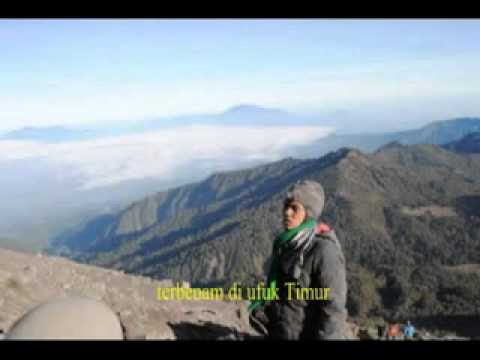 DI JENJANG DESEMBER (Tembang Mahameru) - Gustryaraka