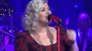 Kelly Clarkson&#39;s Miracle on Broadway &quot;WINTER DREAMS&quot; Y&#39;all