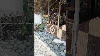 Download lagu saung bambu unik,,,                   dalemnya keren abiiiz mp3